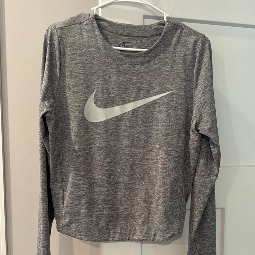 Nike Heather Gray Long Sleeve Top
